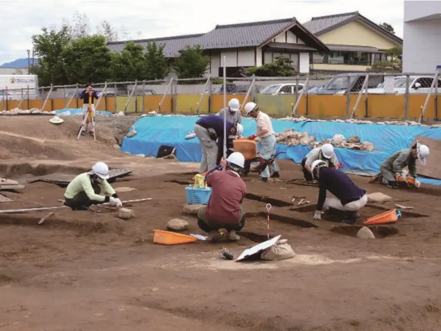 青鳥城跡　関越自動車道関係埋蔵文化財調査報告 Ⅳ 調査情報 – 長野県埋蔵文化財センター